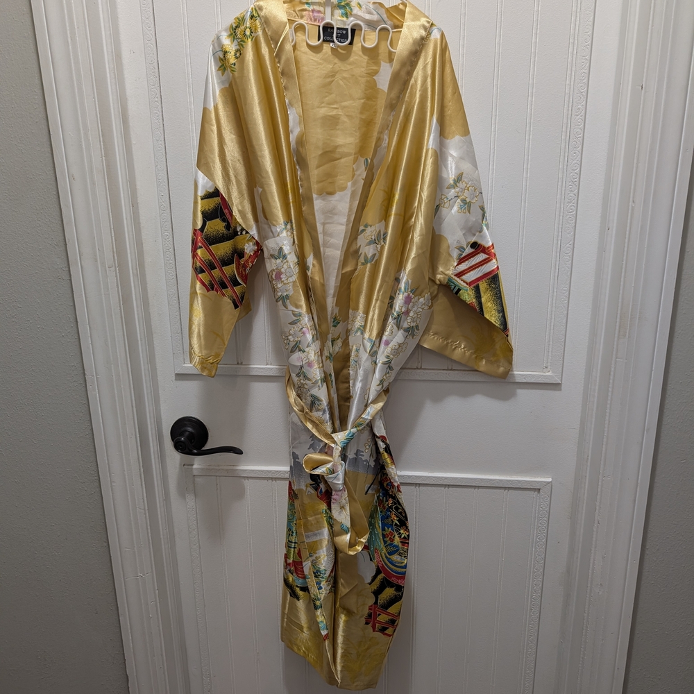 ✨ Silky Japanese-Style Kimono Robe | Gold Geisha Print |XL✨